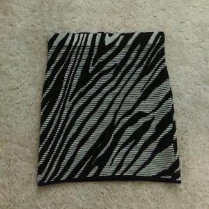 Urban Outfitters fitted patterned skirt